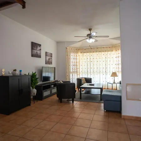 Holiday home Bonita Con Piscina Privada