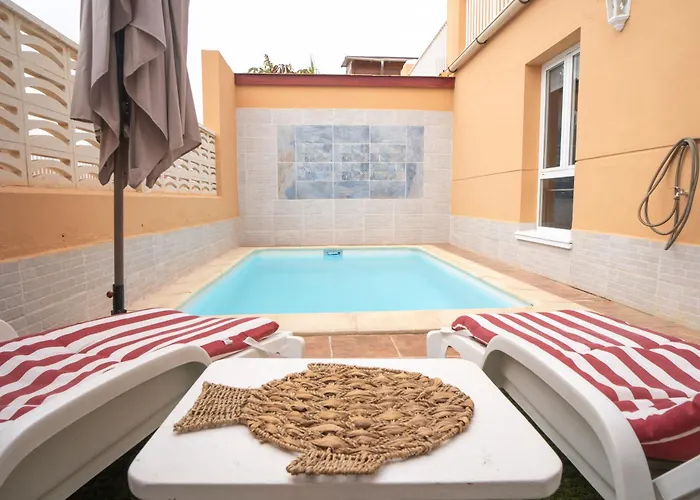 بيت للعطل Bonita Con Piscina Privada