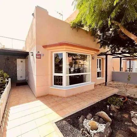 Bonita Casa Con Piscina Privada Semesterbostad