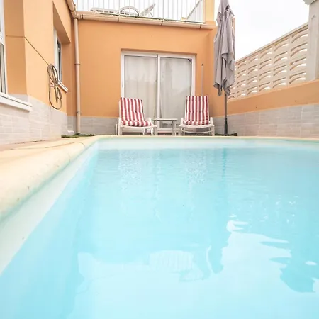 別荘 Bonita Con Piscina Privada