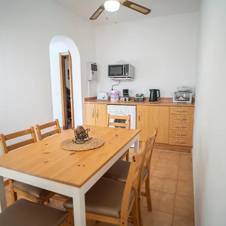 Bonita Con Piscina Privada Feriehus Corralejo